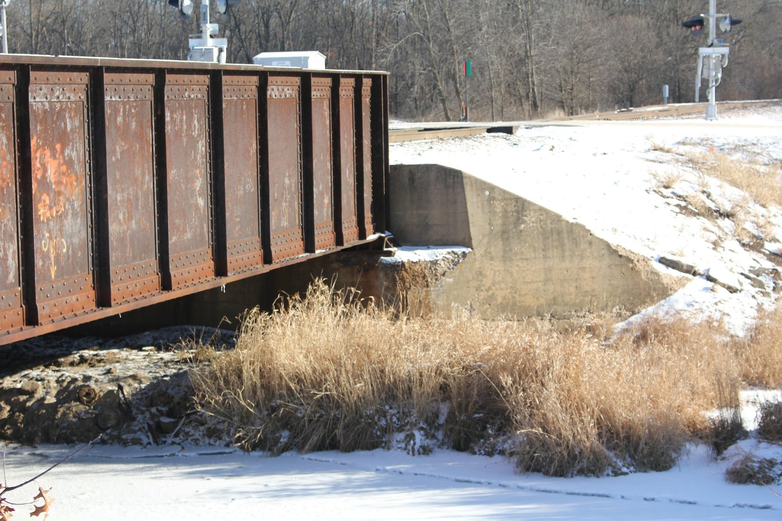 East abutment